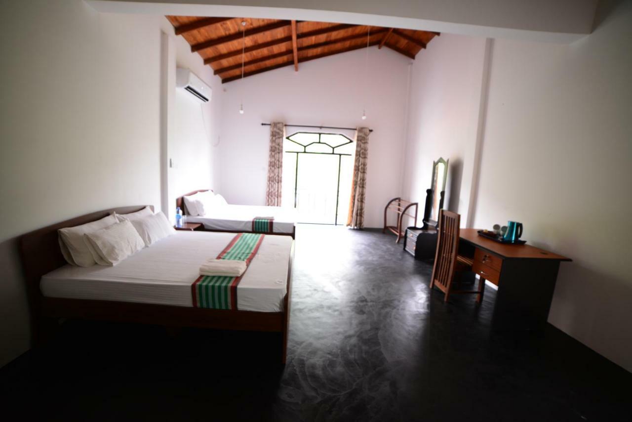 Tamarind Blue Hotell Tangalle Exteriör bild
